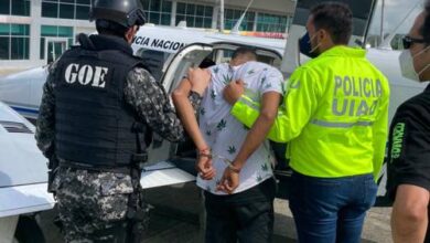 Photo of Ministro de Gobierno confirma que arma hallada en el Estero Salado fue con la que se disparó a Efraín Ruales
