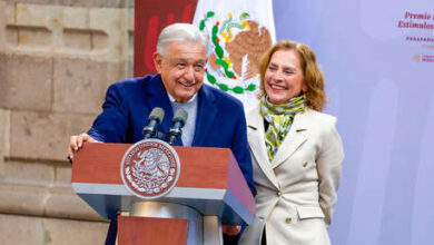 Photo of «Vamos a seguir juntos»: López Obrador desmiente que se vaya a divorciar