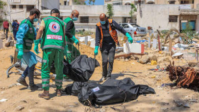 Photo of Hallan una tercera fosa común en el hospital Al Shifa de Gaza