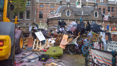 Photo of VIDEO: Utilizan excavadora para disolver un campamento propalestino en  Ámsterdam