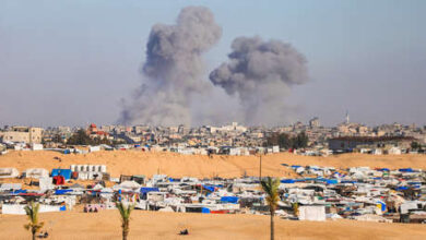 Photo of Bombardeo destruye la casa de miembro de la OMS en Rafa
