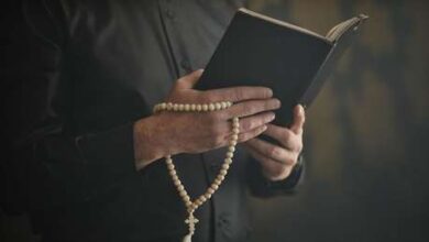Photo of Expulsan de la Compañía de Jesús a un sacerdote chileno denunciado por abuso sexual