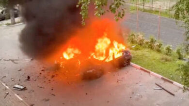 Photo of Ataque ucraniano daña viviendas y destruye coches en la ciudad rusa de Bélgorod