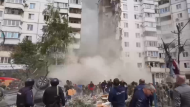 Photo of VIDEO: Parte del techo del edificio atacado en Bélgorod cae sobre los rescatistas