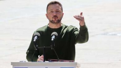 Photo of Zelenski califica de «extremadamente difícil» la situación en una zona del frente