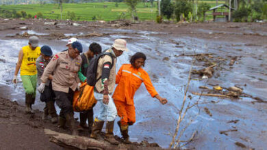 Photo of Ríos de lava fría azotan Indonesia y dejan más de 40 muertos (VIDEOS)