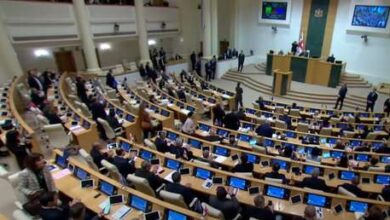 Photo of El Parlamento de Georgia da luz verde a la polémica ley que provocó grandes protestas