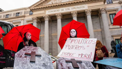 Photo of La ley de prostitución abre una grieta en el Gobierno de coalición de España