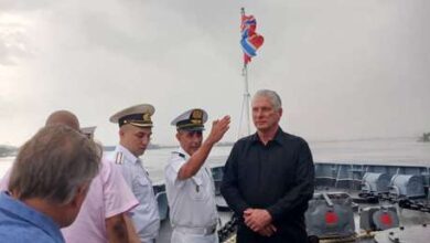 Photo of Miguel Díaz-Canel visita la fragata rusa atracada en La Habana (VIDEO)