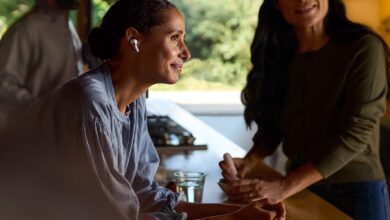 Photo of Los AirPods Pro de Apple prometen hacer la diferencia para personas con discapacidad auditiva